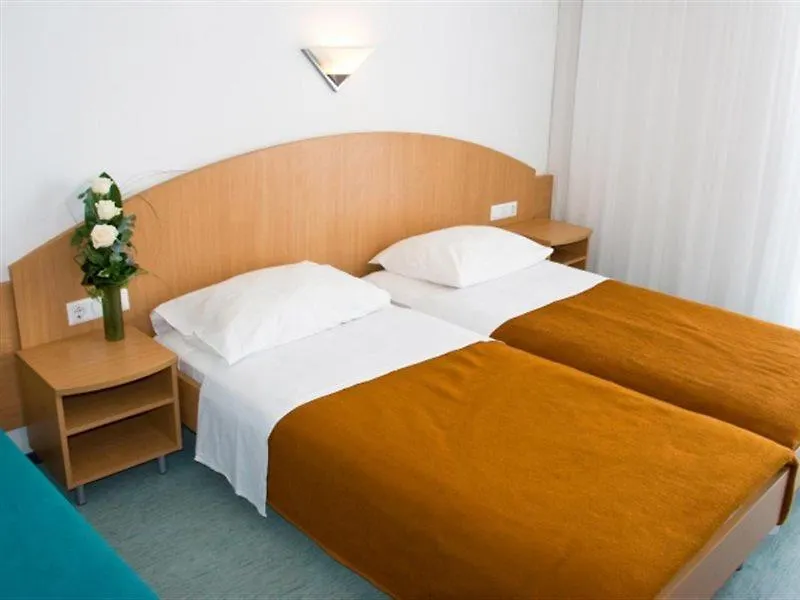 Hotel Sahara 洛帕