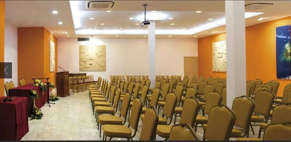 Hotel Sahara 洛帕