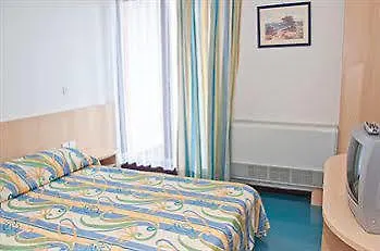 Hotel Sahara 洛帕 3*,